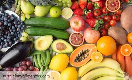 por que comer fruta con el estomago vacío